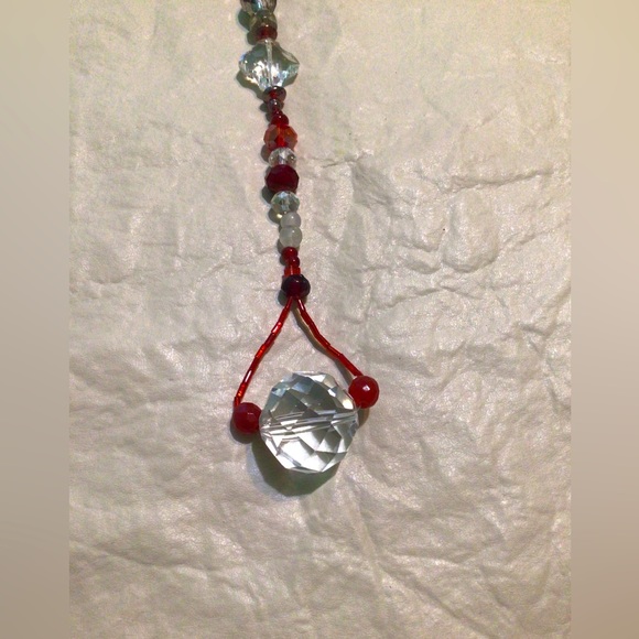 Crystal and glass suncatcher - Picture 4 of 9
